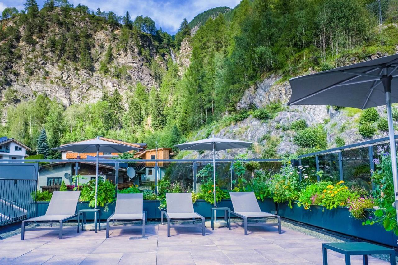 VIER Studios&Restaurant Längenfeld Exterior foto